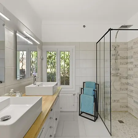 Exceptional Provencal 土伦